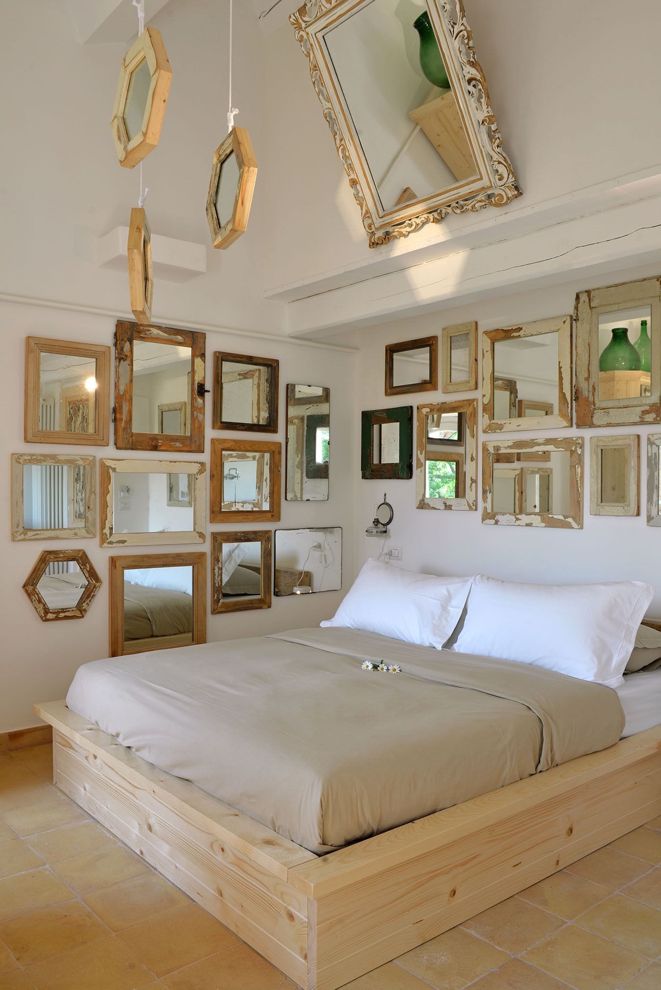 Minibar, in-room safe, individually decorated, individually furnished