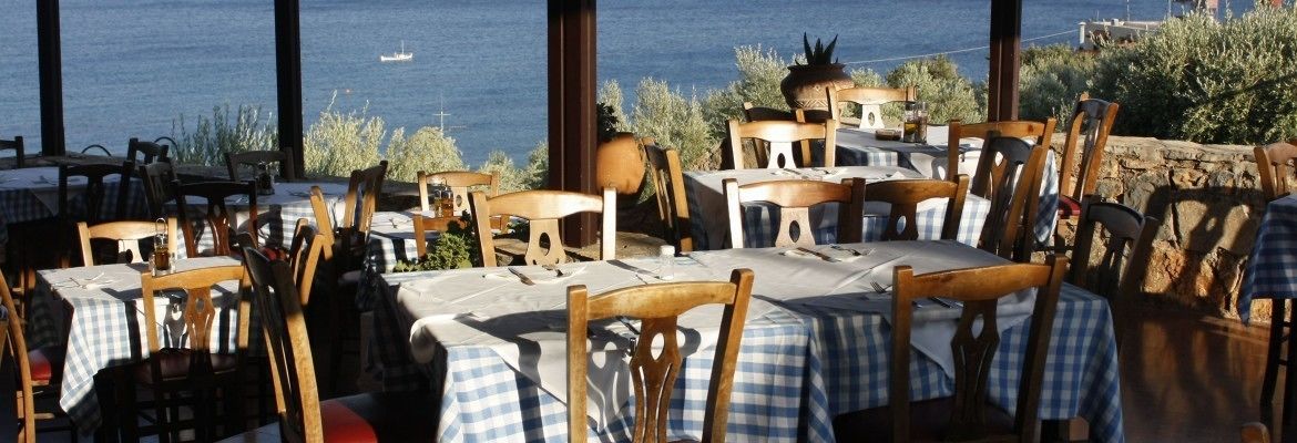 Frokost, lunsj og middag serveres, middelhavsretter 