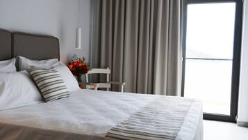 Basic Double Room, Sea View | In-room safe, iron/ironing board, rollaway beds, free WiFi