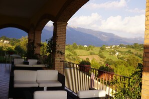 Villa, piscina privada | Terraza o patio