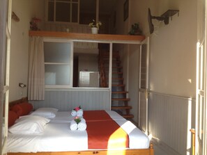 家庭公寓 | 特色装修、特色家居、笔记本电脑工作区、遮光窗帘