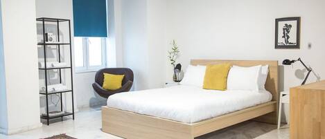 Superior Studio, Balcony | Desk, soundproofing, free WiFi, bed sheets