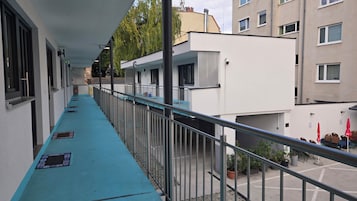 Esterni