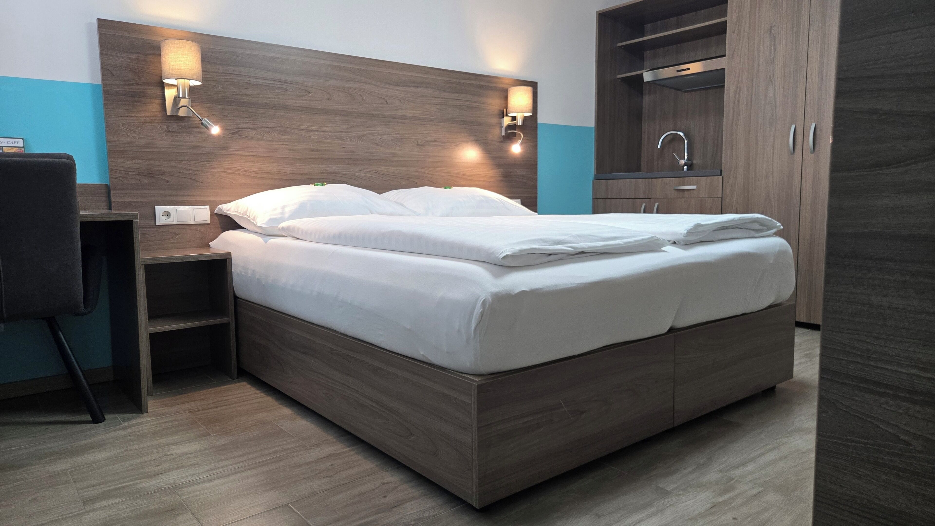 Comfort Triple Room | Desk, laptop workspace, soundproofing, free WiFi