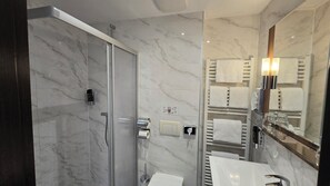 Bathroom - Hotel König (Vienna)