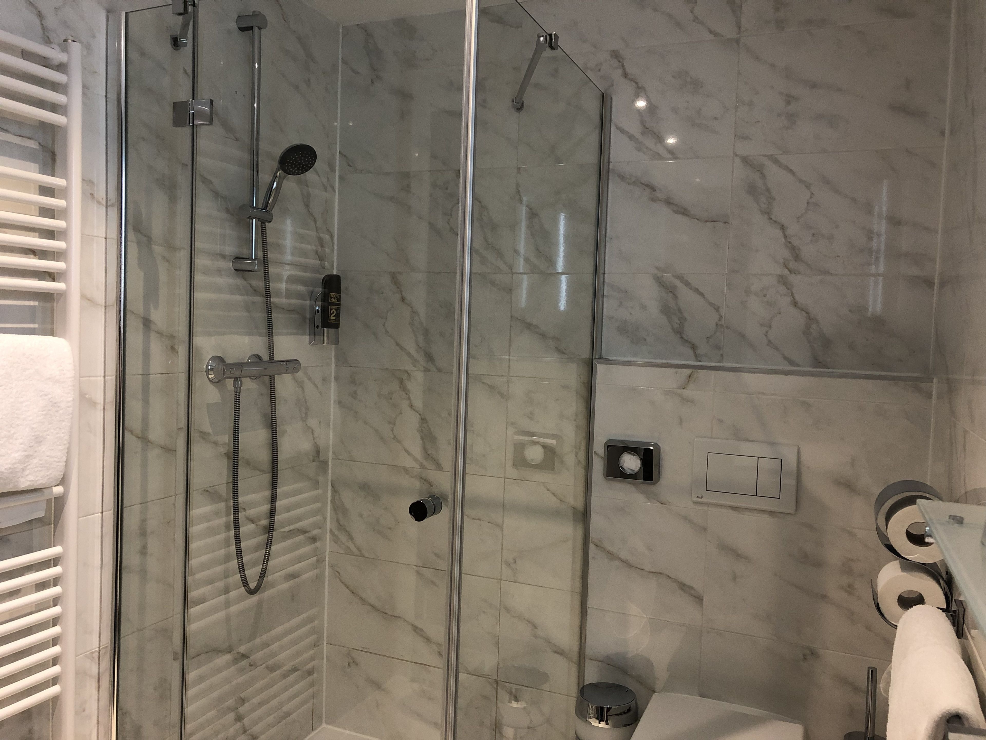 double room | bathroom | shower, free toiletries, towels