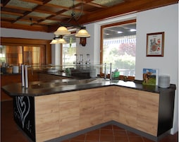 Desayuno buffet todos los días (con cargo)