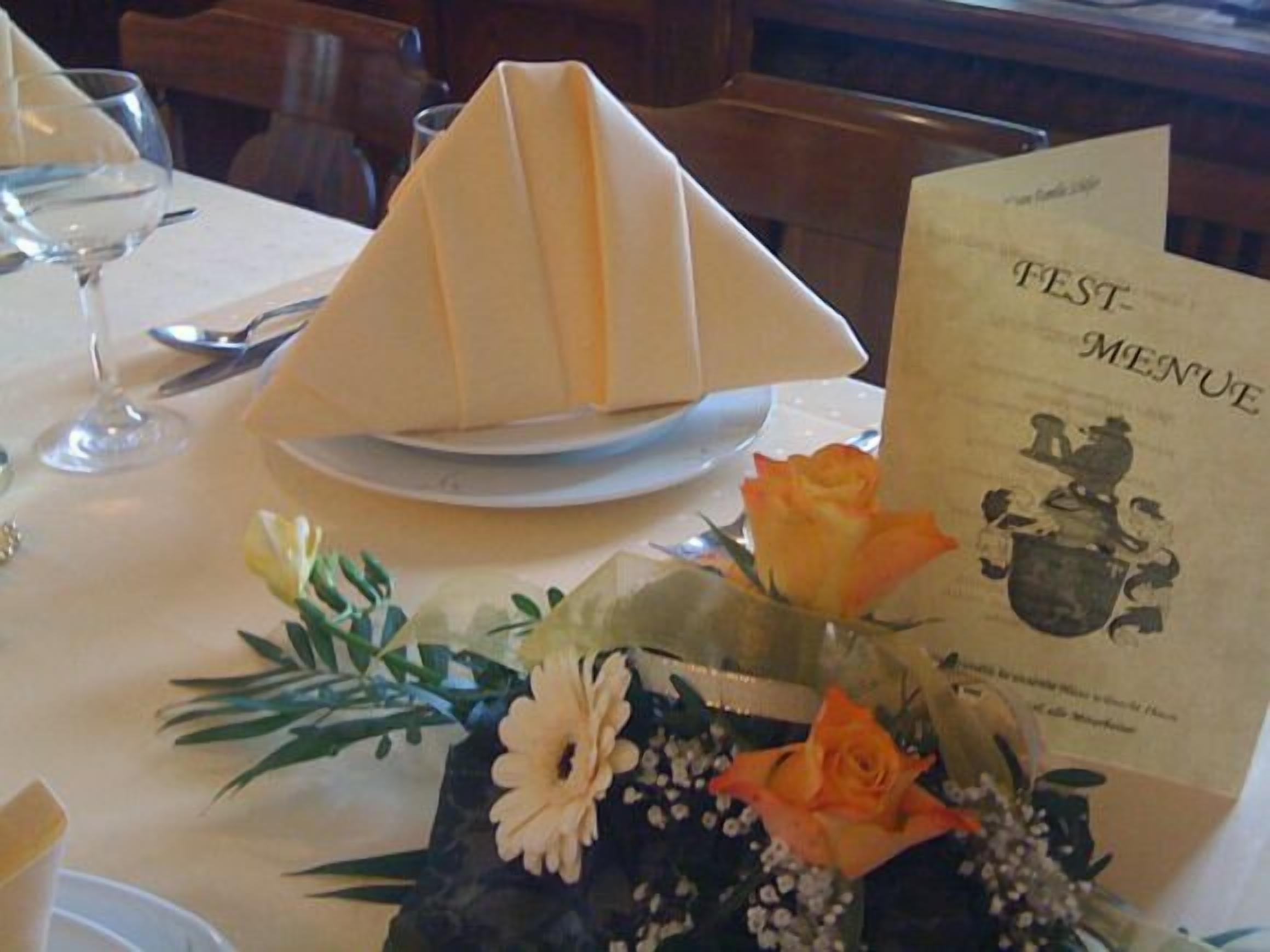 lunch and dinner served, regional cuisine