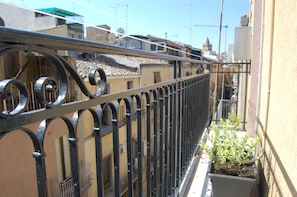 Apartamento conforto, 1 quarto | Sacada