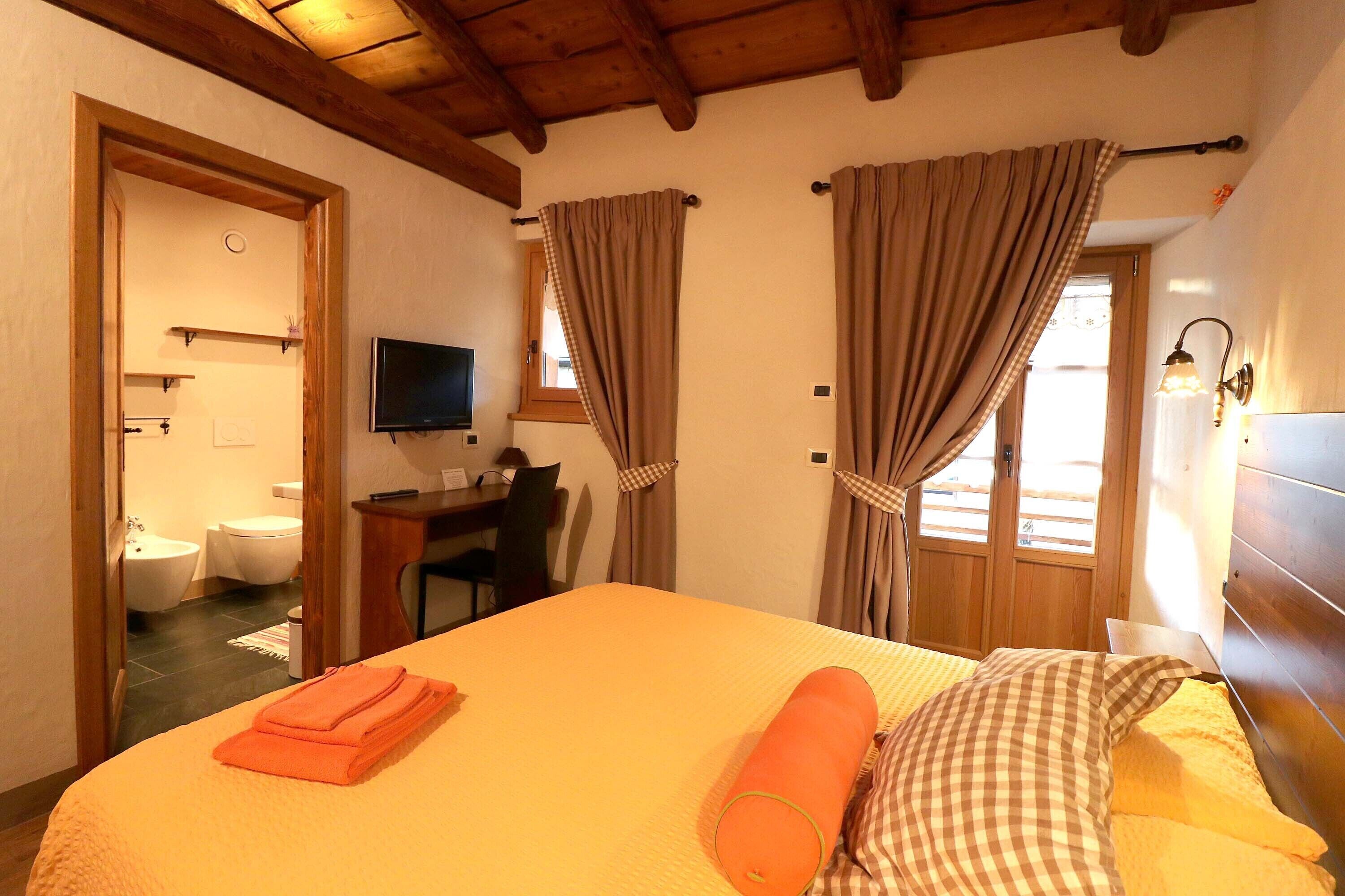 컴포트 더블룸 또는 트윈룸, 발코니 (Room 7) | 객실 내 금고, 각각 다른 스타일의 인테리어, 각각 다르게 가구 비치, 책상