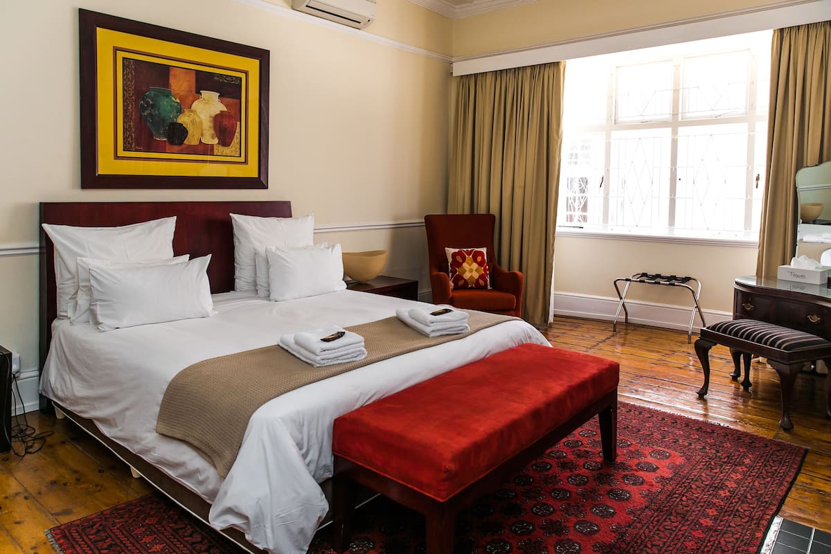 Family Apartment, 2 Bedrooms, Pool Access, Pool View | Premium bedding, in-room safe, individually furnished, laptop workspace