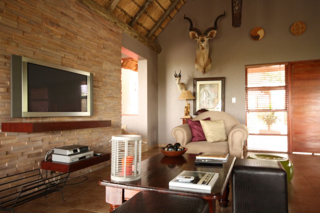 Villa, 4 Bedrooms | Living room
