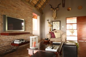 Villa, 4 Schlafzimmer | Wohnzimmer