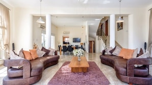 Villa, 4 habitaciones | Zona de estar
