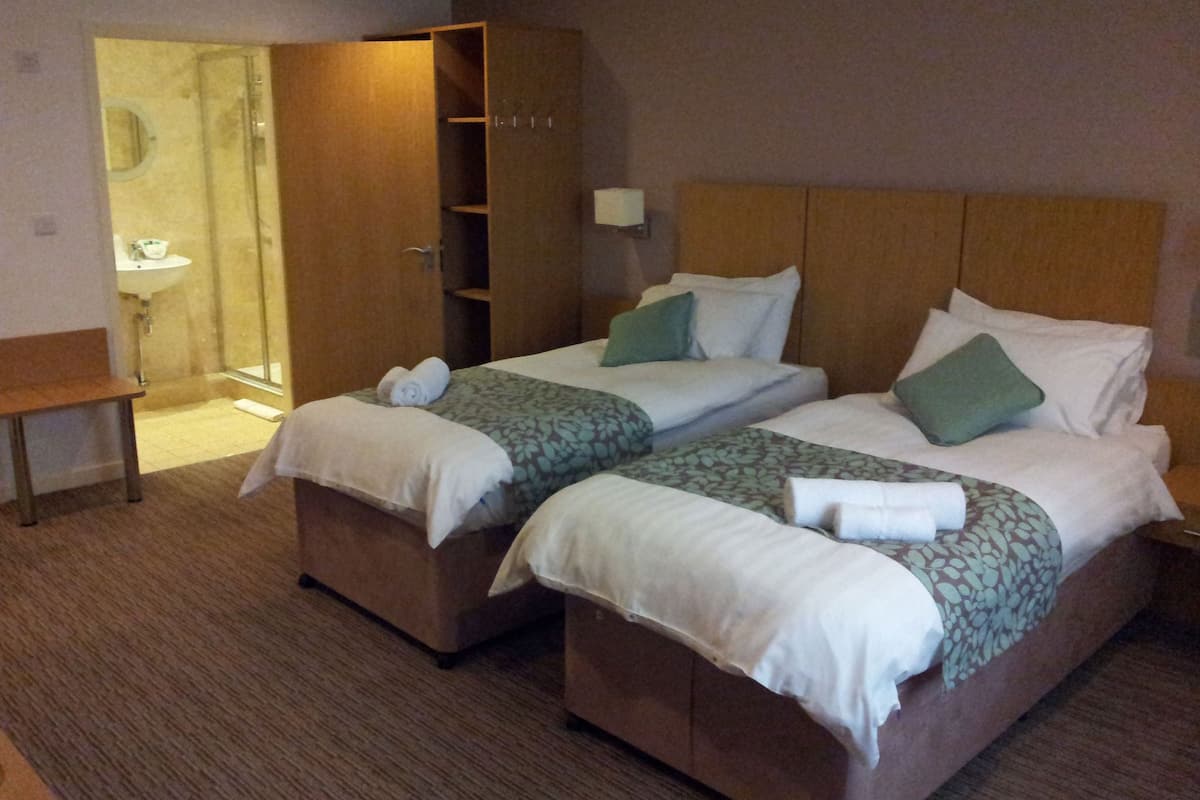 desk, laptop workspace, iron/ironing board, free wifi