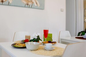 Free daily buffet breakfast - Re Umberto B&B (Cupello)
