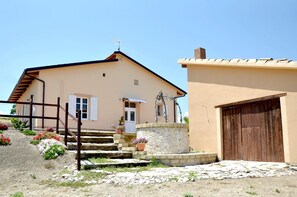 Exterior - Re Umberto B&B (Cupello)