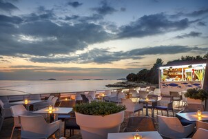 Beach bar