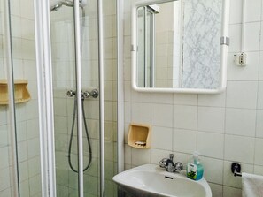 Free toiletries, hair dryer - B&B Guerrero Jr (Trieste)