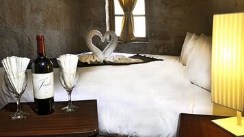 Double Room | Minibar, in-room safe, rollaway beds, free WiFi