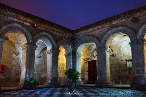 Hoteles Riviera Colonial