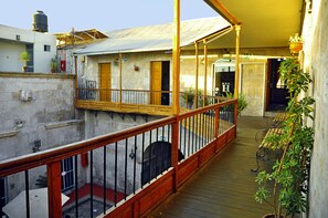 Interior entrance - Hoteles Riviera Colonial (Arequipa)