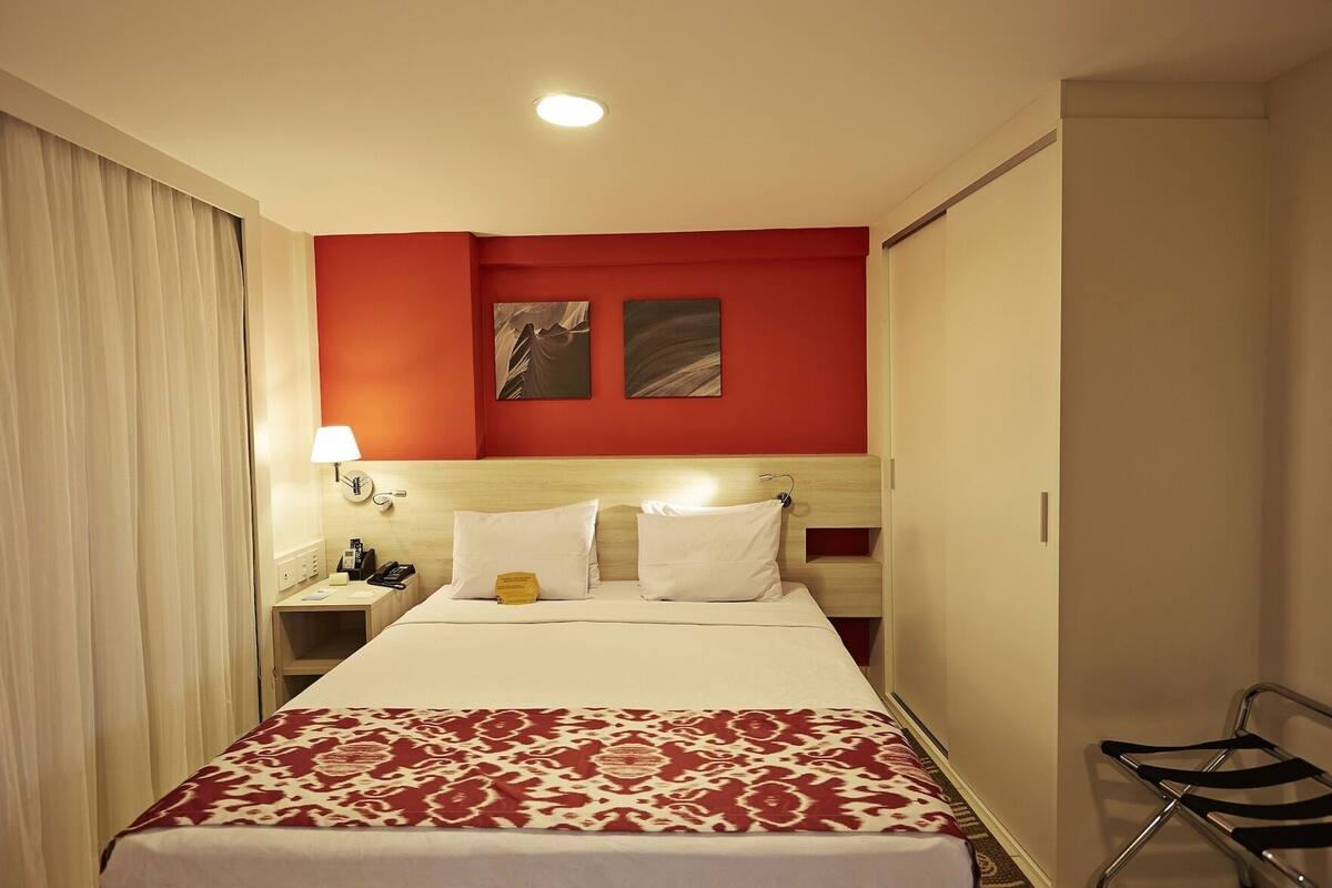 Minibar, in-room safe, desk, blackout drapes