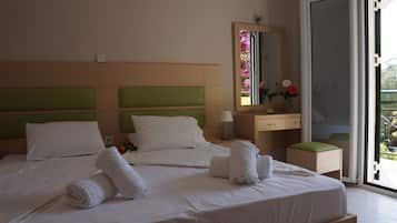 1 bedroom, in-room safe, desk, soundproofing