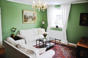 32-inch flat-screen TV with satellite channels, TV