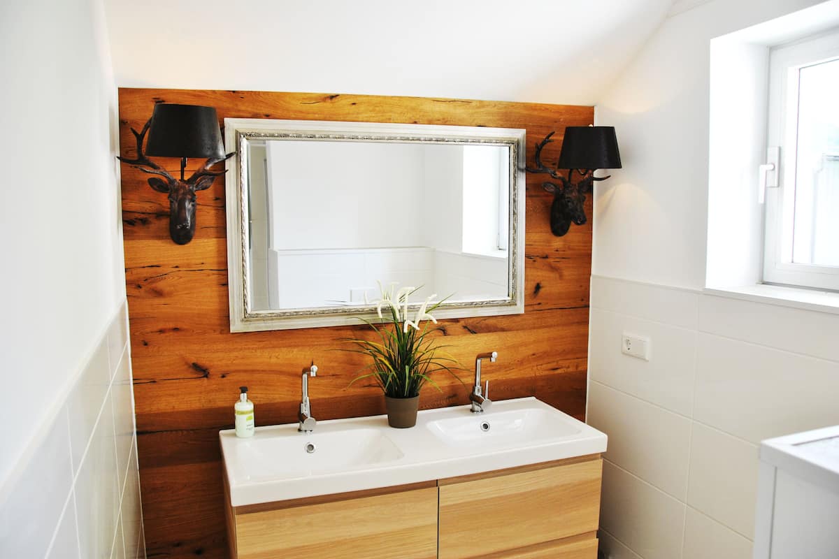 Exclusive Apartment, 3 Bedrooms, Garden Area | Bathroom | Shower, free toiletries, hair dryer, towels