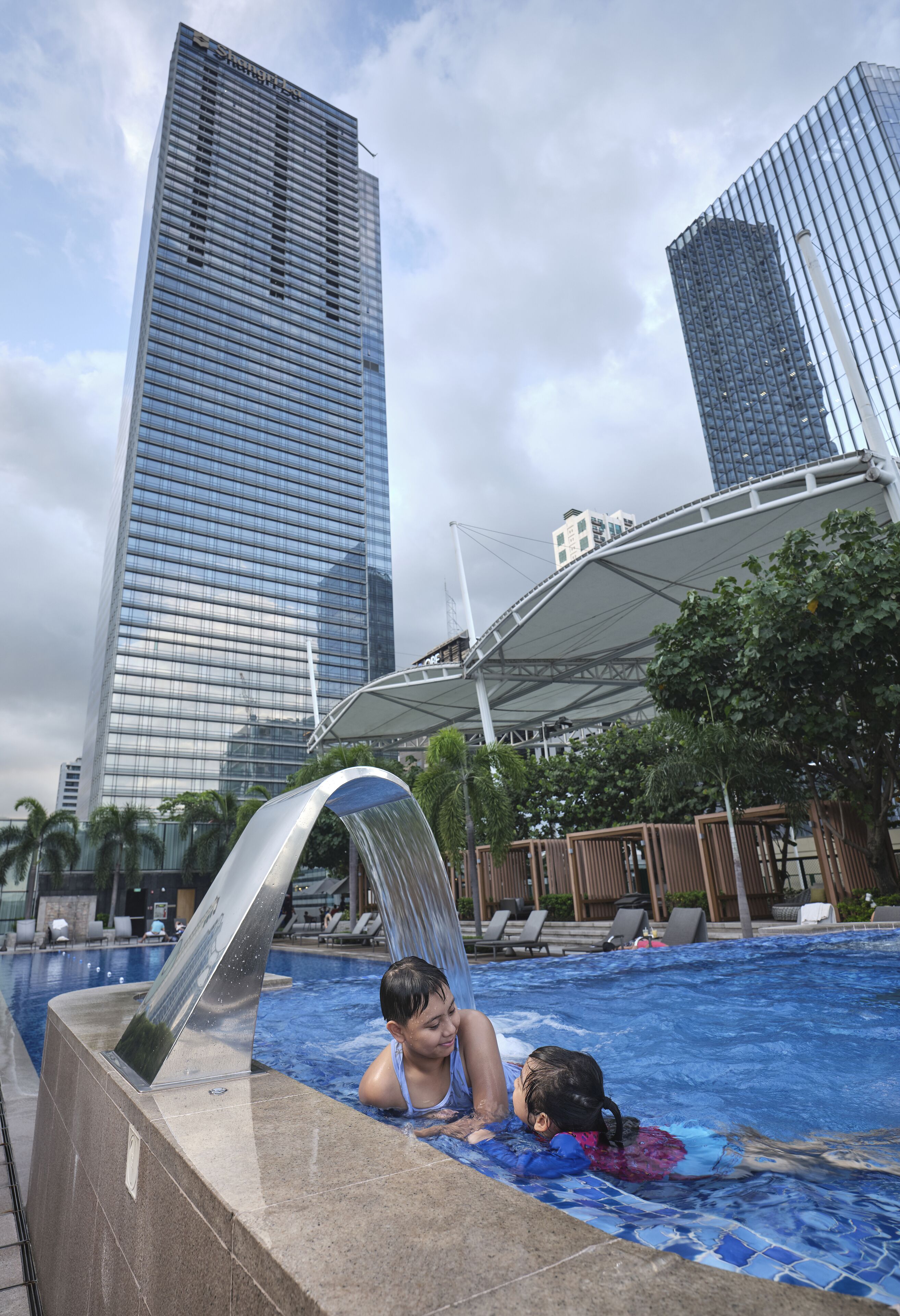 3 outdoor pools, pool cabanas (surcharge), pool umbrellas