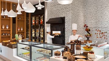 15 ravintolaa, joissa tarjoillaan aamiainen; kansainvälinen keittiö