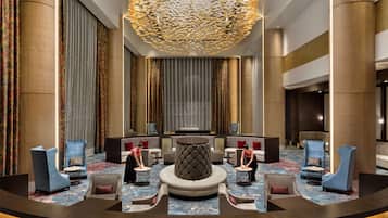 2 bars/lounges, 2 poolside bars