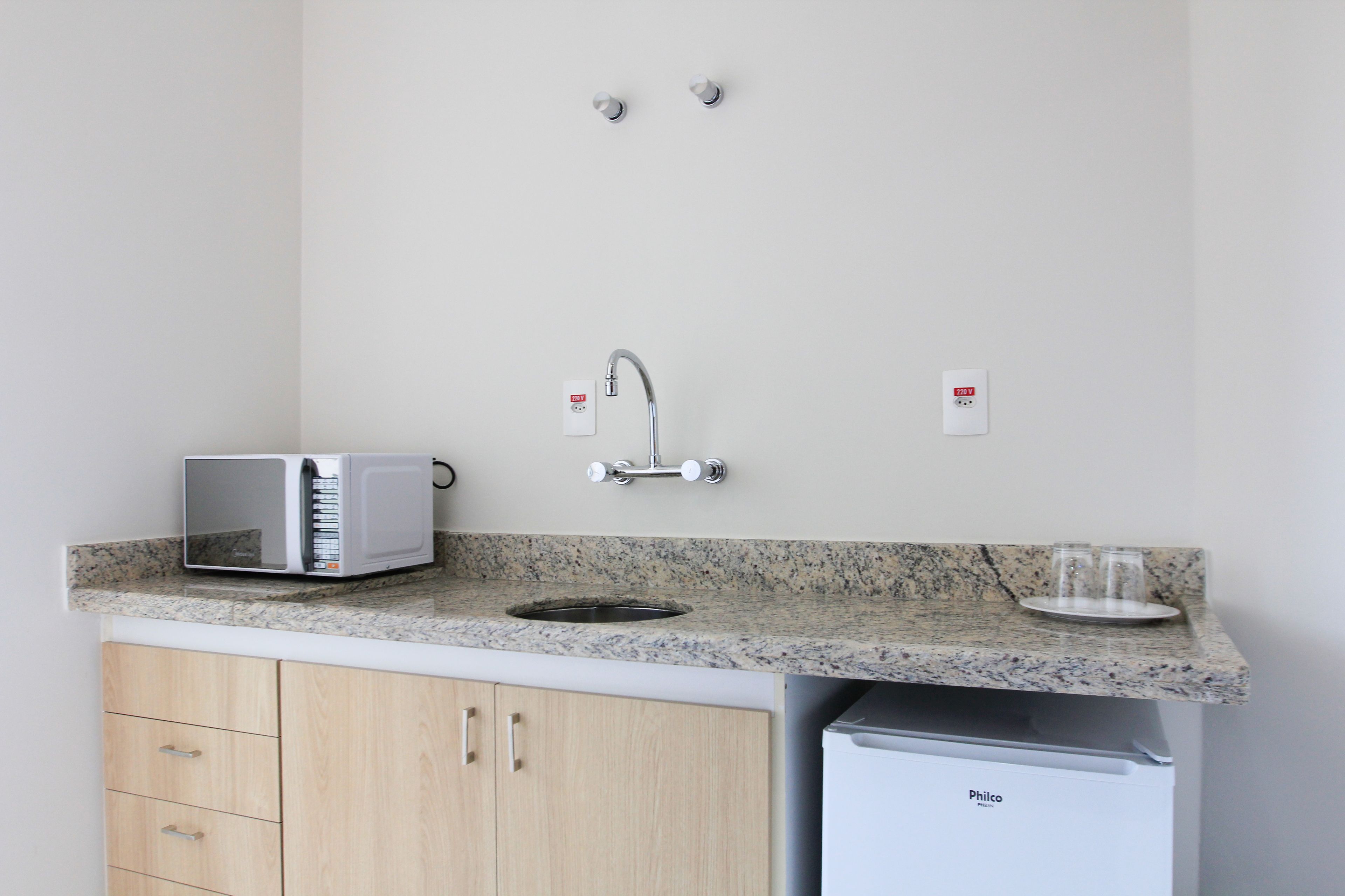 penthouse | private kitchen | microwave