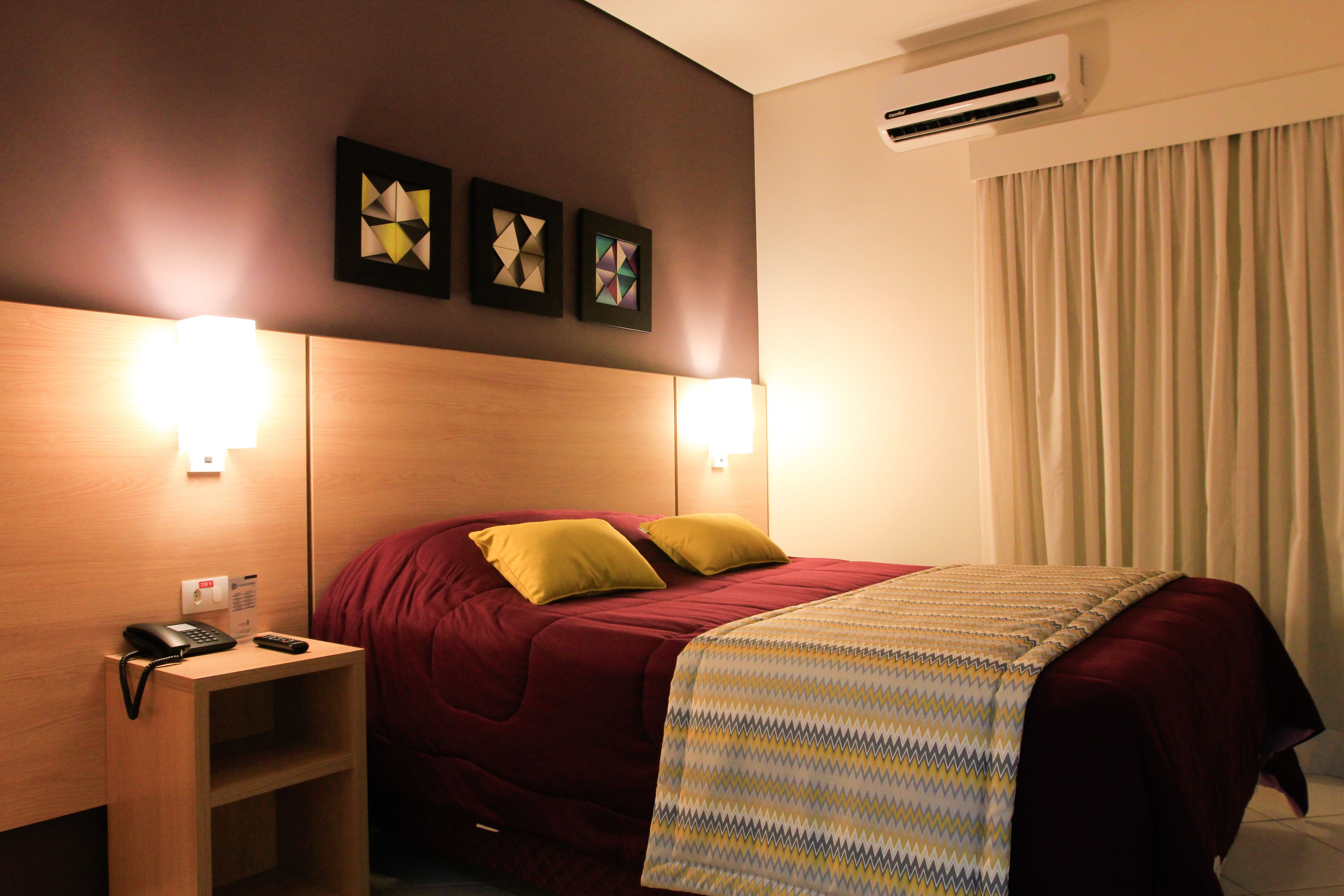 Deluxe Room | Bar mini, peti besi dalam bilik, dihias secara berasingan, meja 