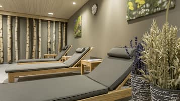 Warmsteinmassagen, Reflexologie, Ayurvedische Behandlungen