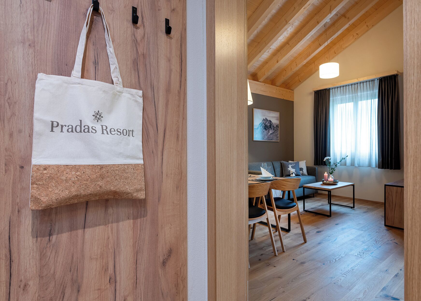 Superior Apartment Attica, 2 bedrooms (incl. final cleaning fee) | Opholdsområde | Fladskærms-tv, gulvvarme