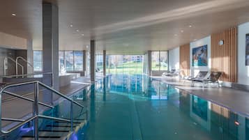 Indoor pool, seasonal outdoor pool, pool loungers