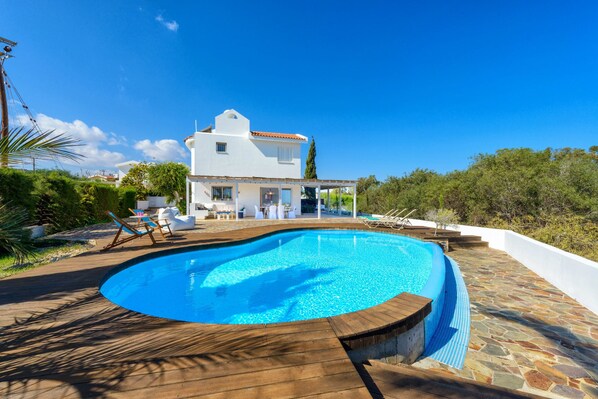 Private pool - Villa Marilena (Paralimni)
