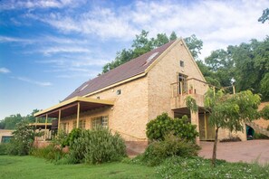 Exterior - Emzini Apartments (Sandton)