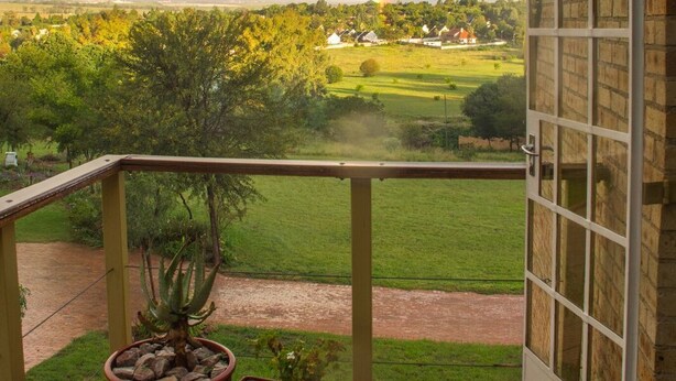Unclassified image, 1 of 39, button - Emzini Apartments (Sandton)
