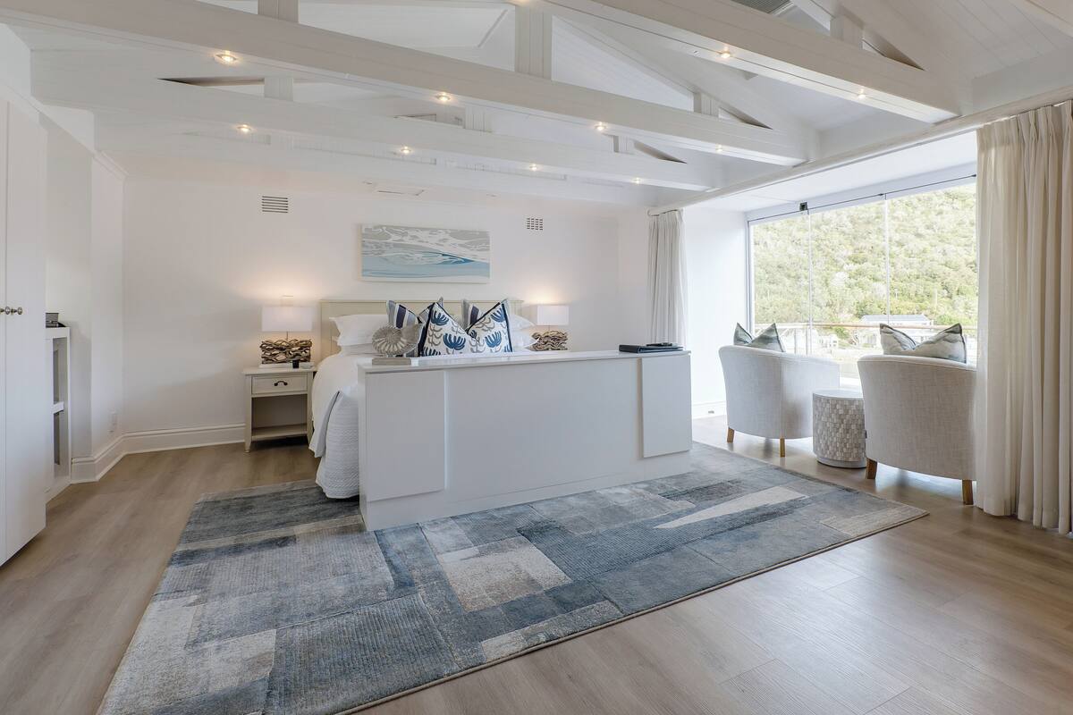 Luxury-Suite, 1 King-Bett, Balkon, Blick auf die Lagune