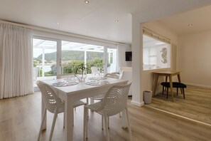 Superior Suite, 1 Bedroom, Kitchenette, Lagoon View | Egyptian cotton sheets, premium bedding, down comforters, minibar - Amanzi Island Boutique Hotel (Knysna)