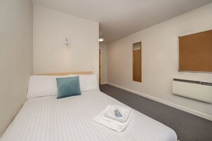 Private Single Ensuite Room with Shared Kitchen | Down comforters, desk, laptop workspace, iron/ironing board