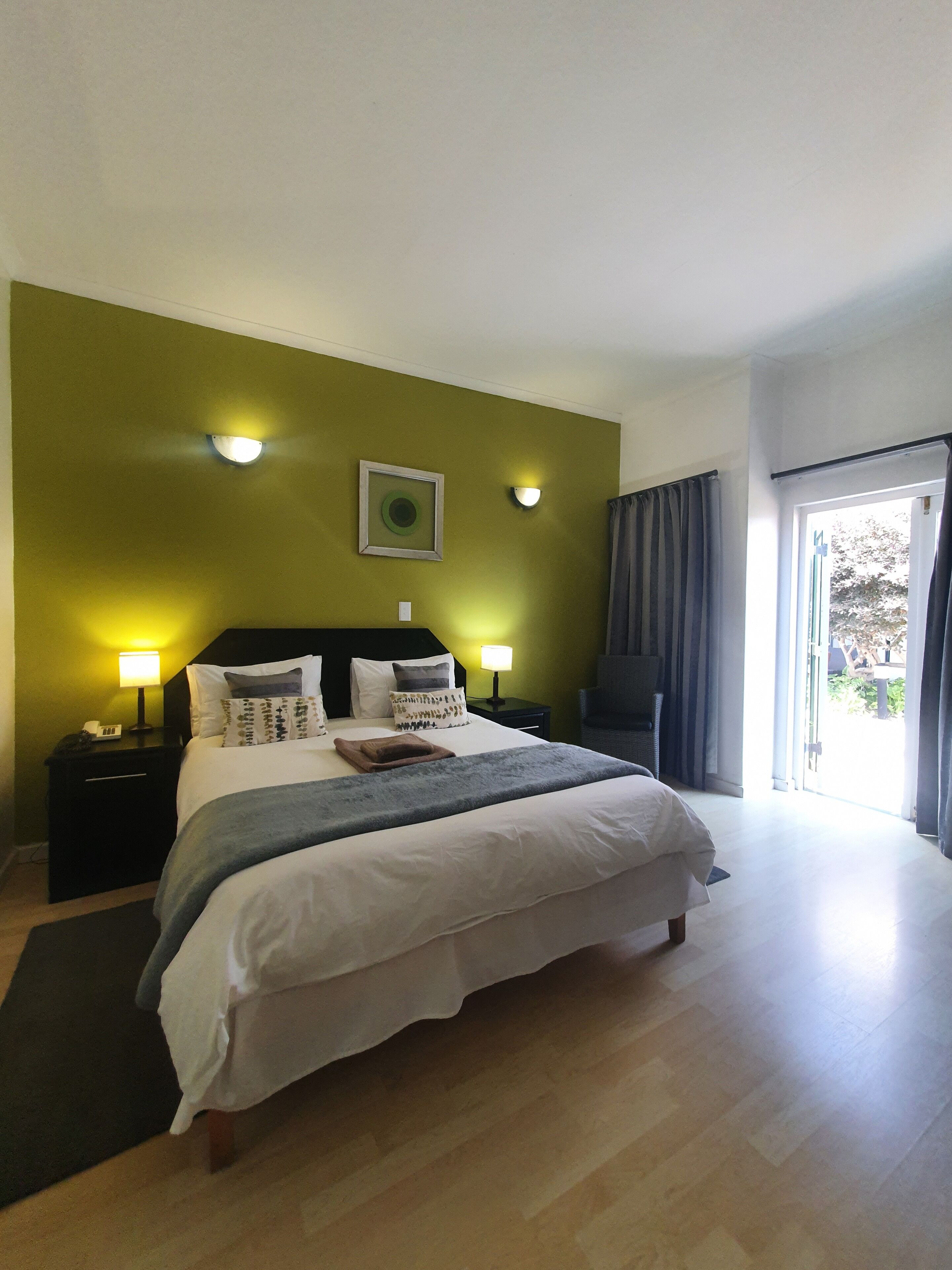 standard double room | in-room safe, desk, laptop workspace, free wifi
