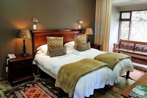 Minibar, in-room safe, free WiFi - Wilderness Manor (Wilderness)