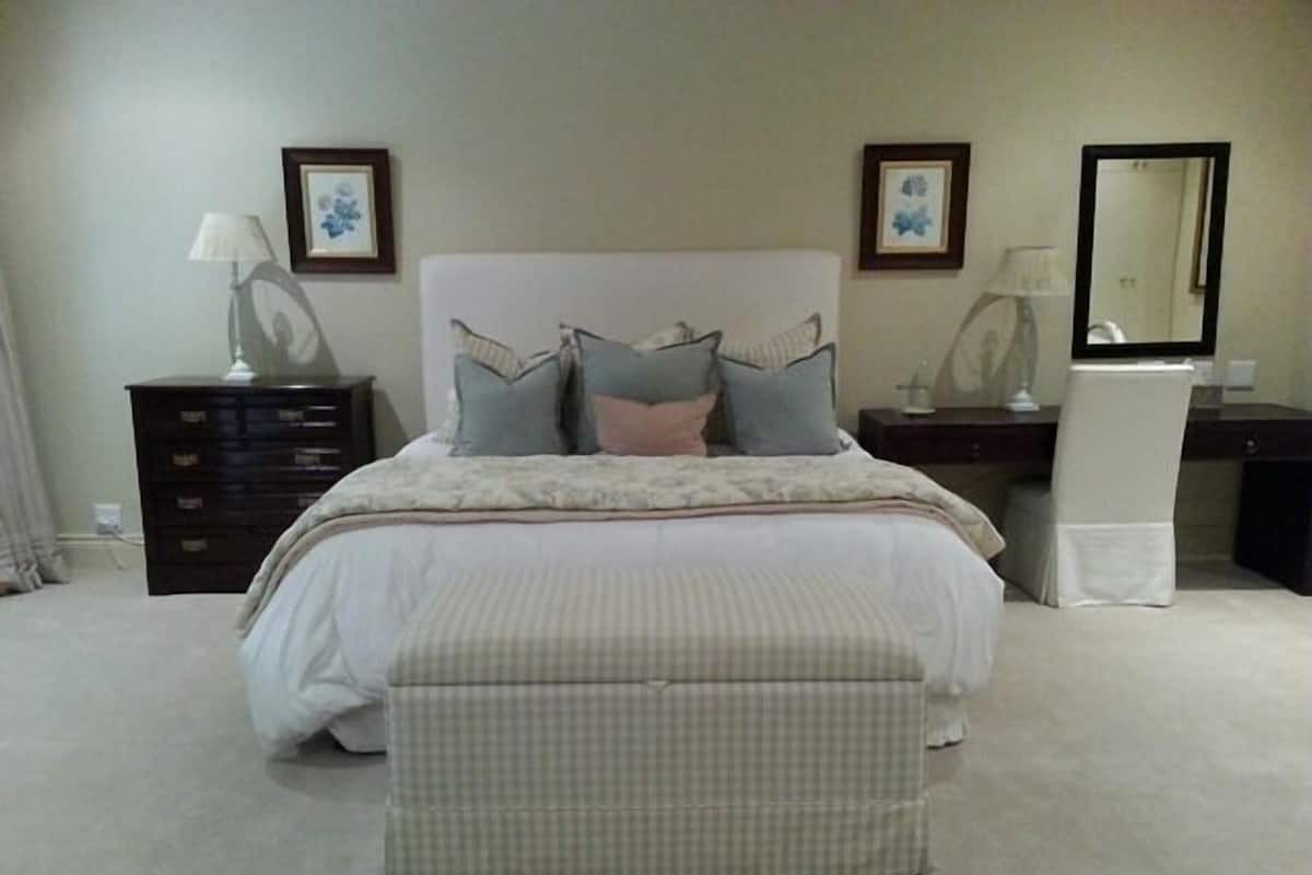 Luxury Suite, Patio | 1 bedroom, premium bedding, desk, soundproofing