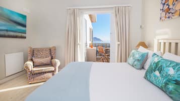 Exclusive House, 4 Bedrooms, Sea View | Premium bedding, in-room safe, individually decorated