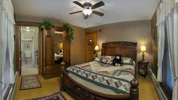 1 Queen Bed Room