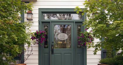 The Historic Elk Mountain Hotel